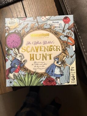 Wonderland puzzle box